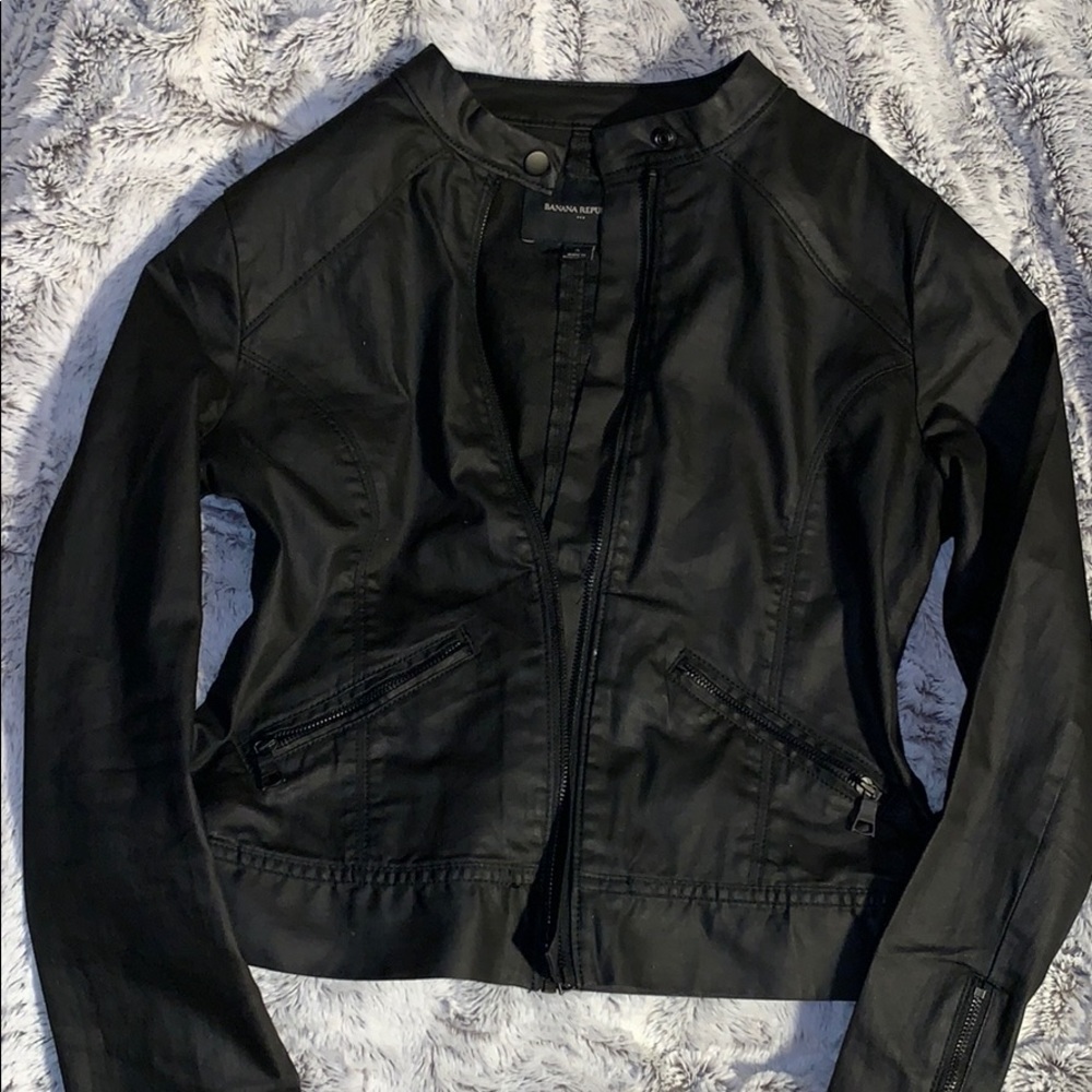 Banana Republic Leather Jacket 🖤